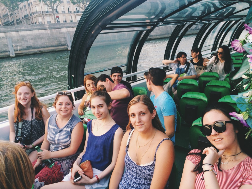 lovely ladies on the Bateau Mouche! 