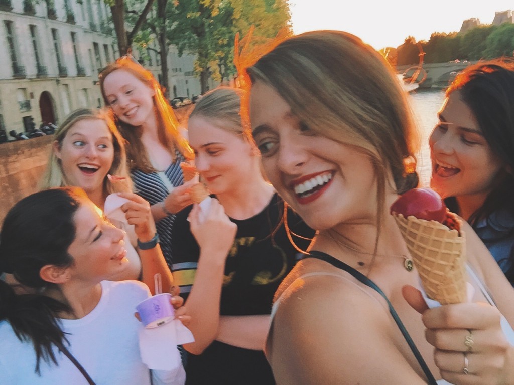 selfie with gelato, ladies, and love!